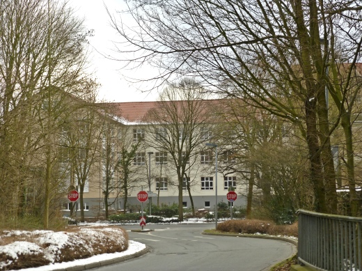 Menden, Südwall-Durchstich und Walram-Gymnasium